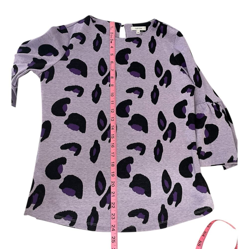 Tyler Boe Leopard Print Knit Top Bell Sleeves Purple Sz XS Preppy Modern Chic - Picture 7 of 10